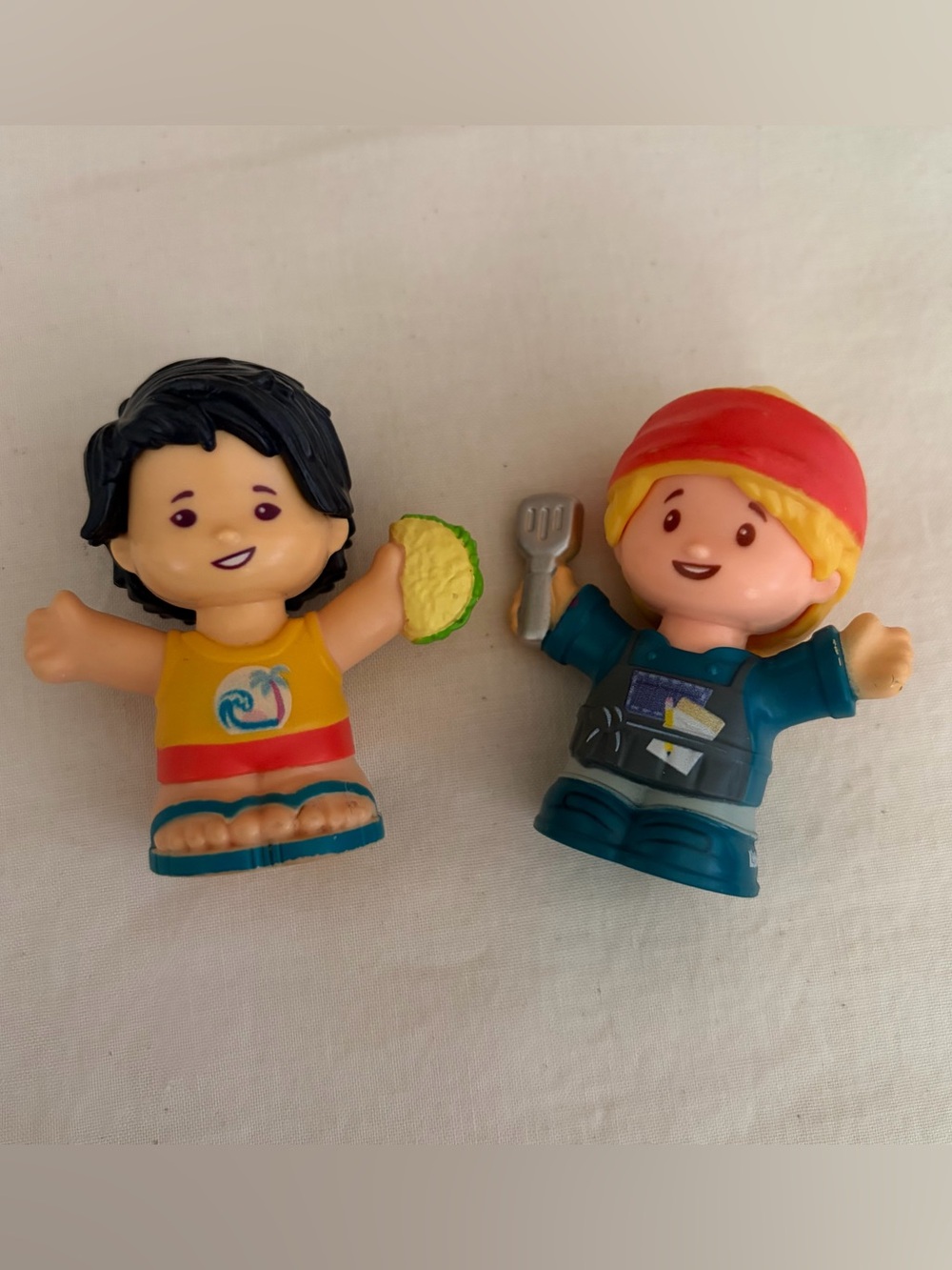 Fisher-Price Little People Serve it Up Food Taco Truck toddler toy playset - Picture 7 of 13
